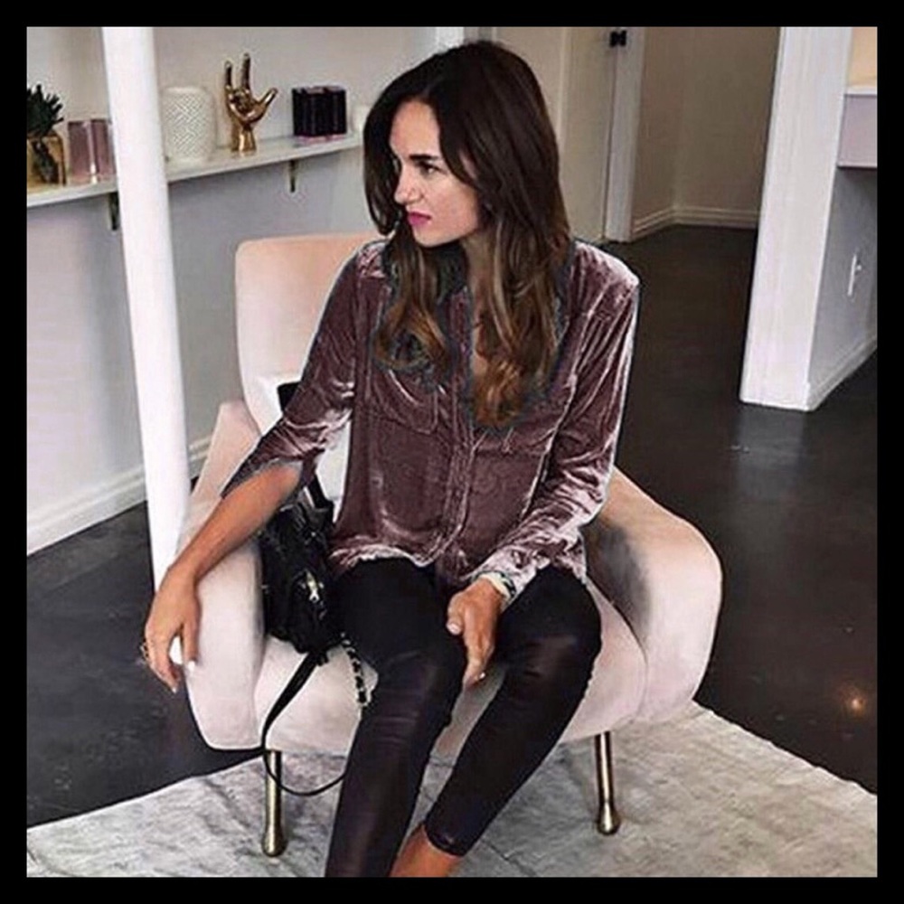 last one! 🅗/🅟 9/30!! ᴠᴇʟᴠᴇᴛ ʙᴜᴛᴛᴏɴ-ᴜᴘ sʜɪʀᴛ - Picture 4 of 4